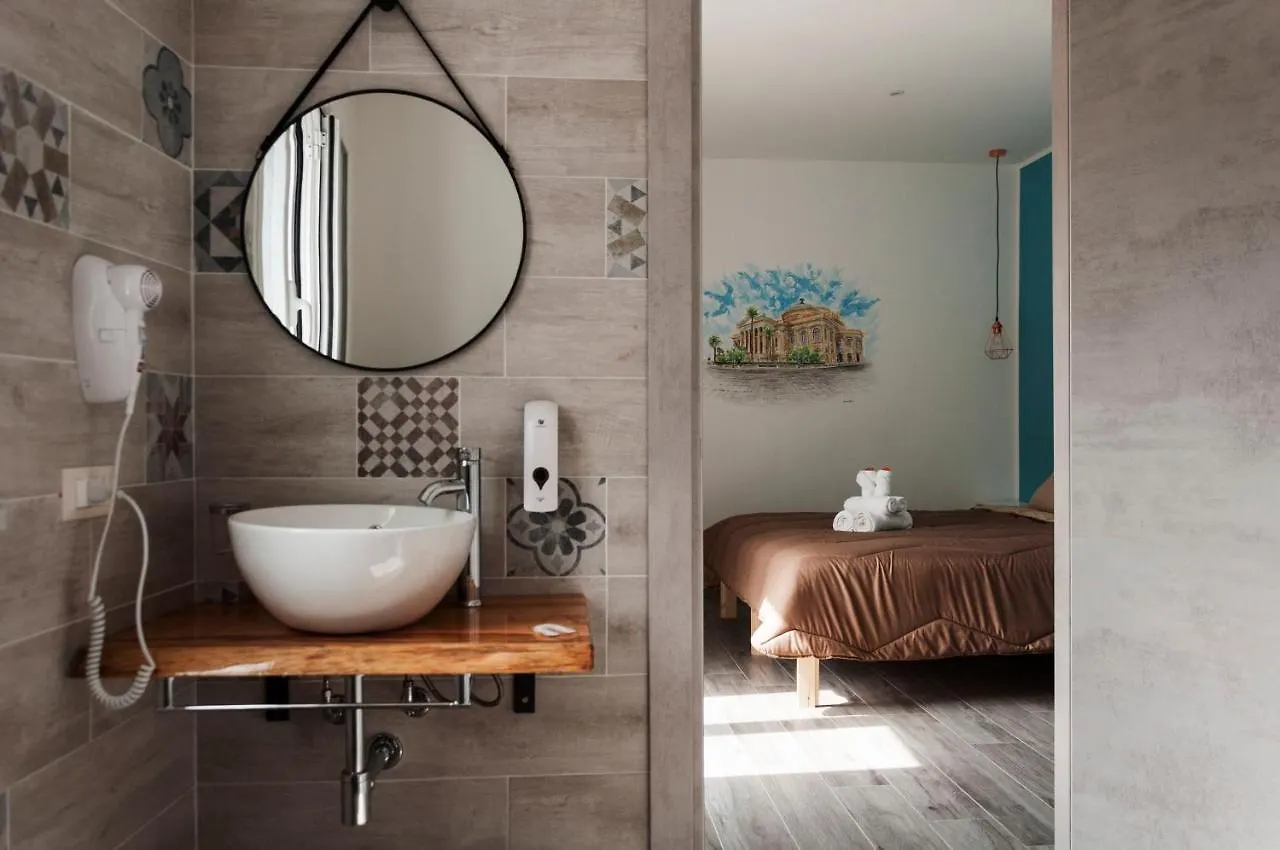 Guest house La Piccola Formica Charme Rooms Palermo Italy